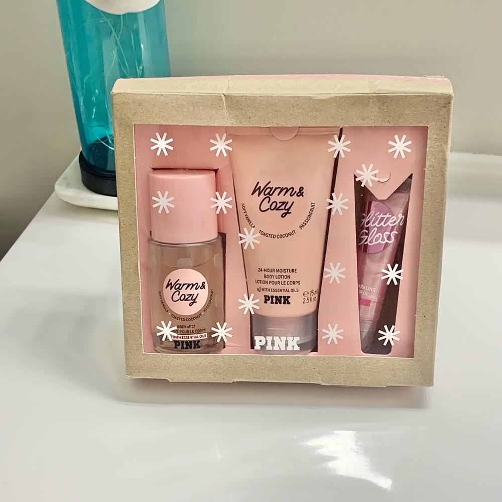 🩷SOLD🩷Pink by Victoria Secret Warm & Cozy Body Boxed Set New